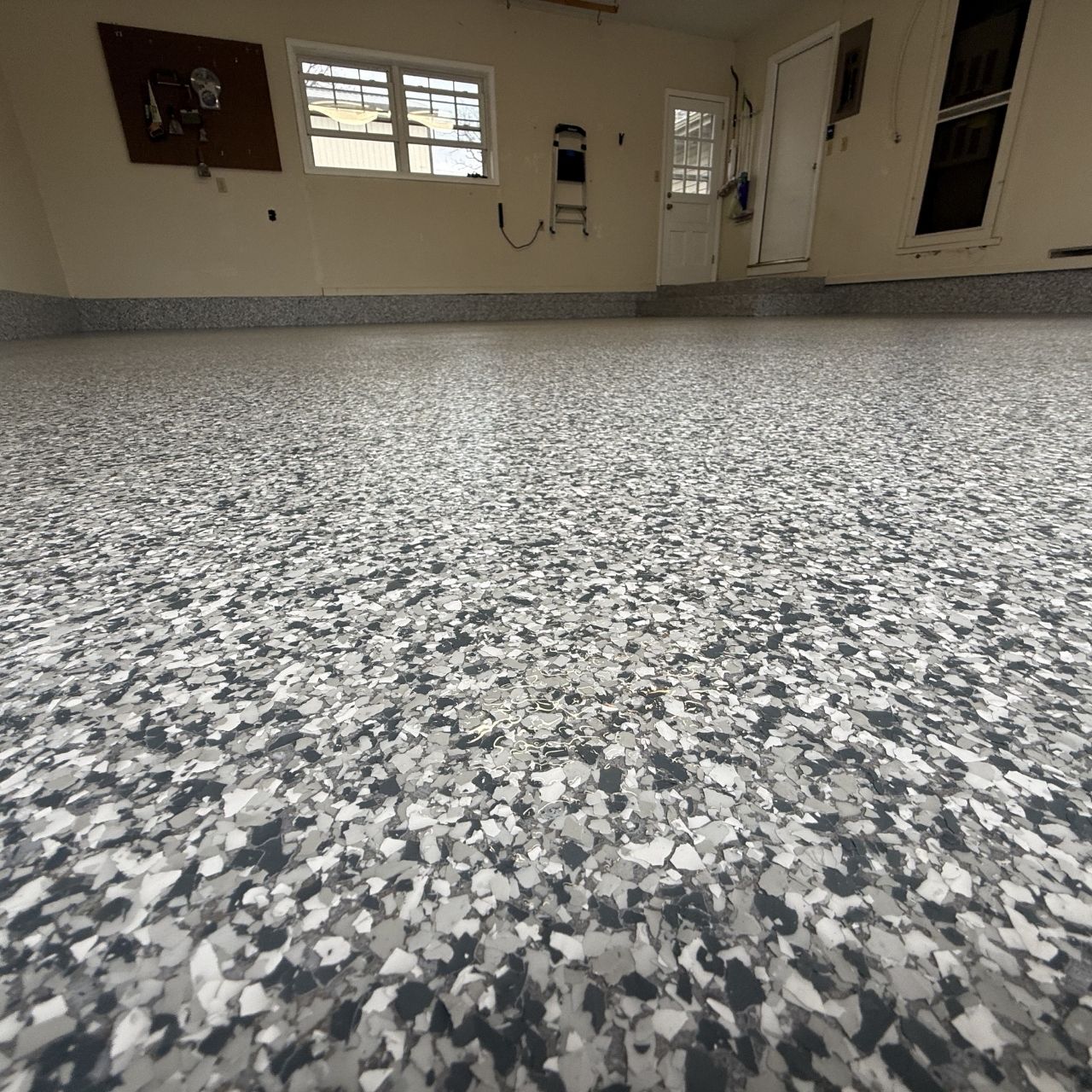 Gray flake garage floor coating Springfield Missouri